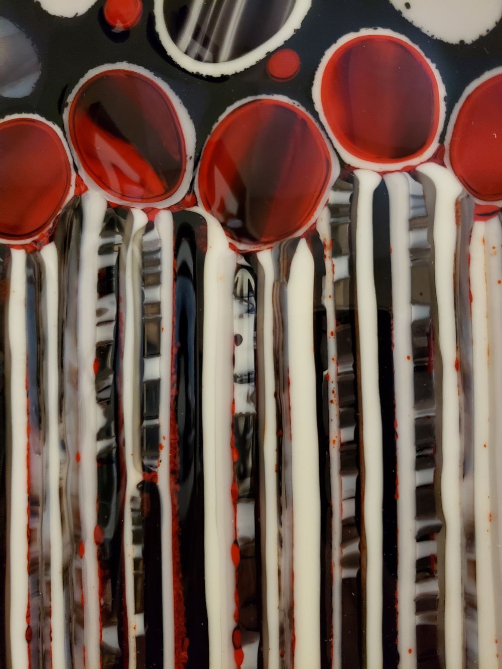 detail pic of glass platter