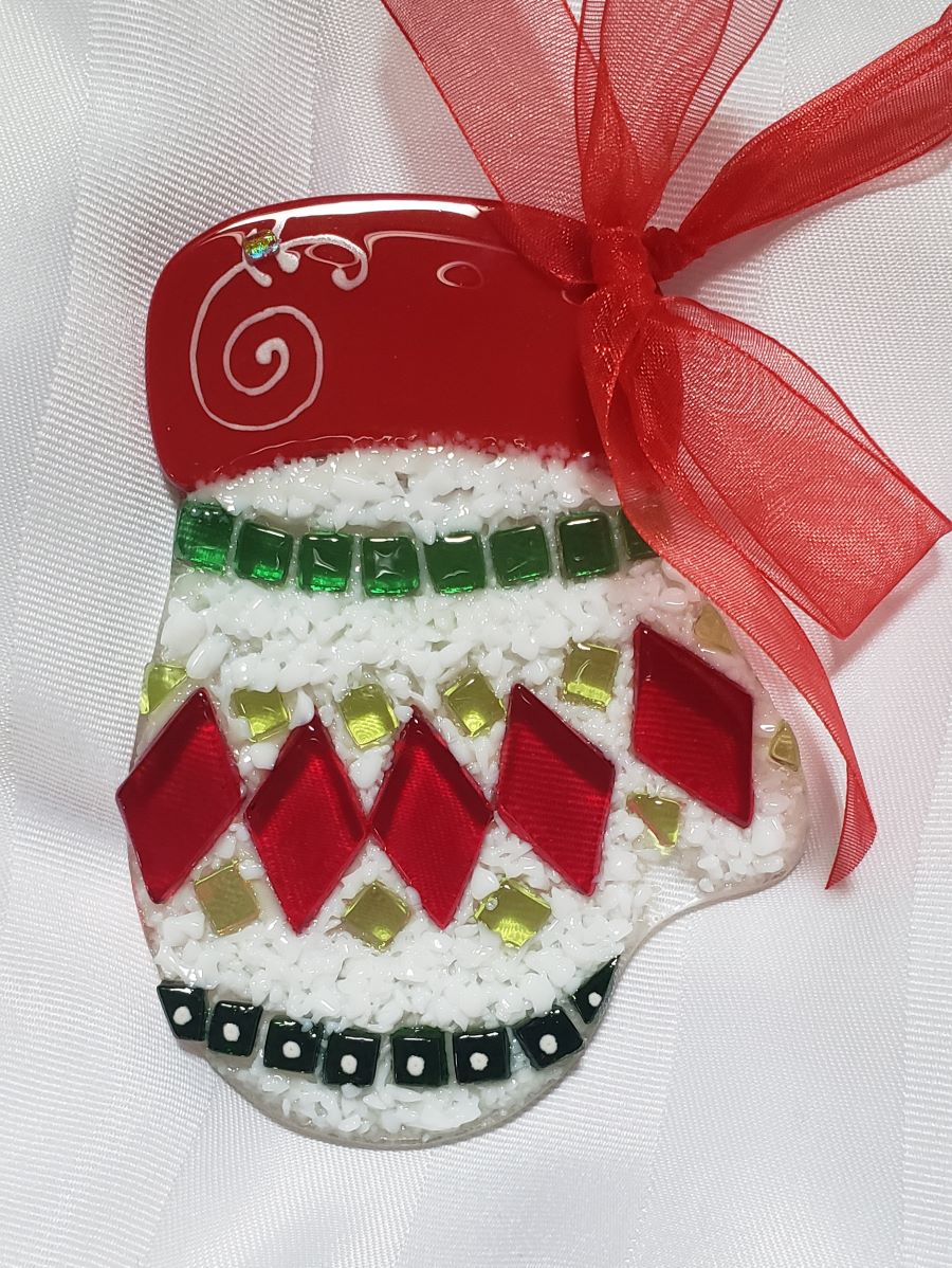 Glass Christmas Ornaments - Merry Mittens
